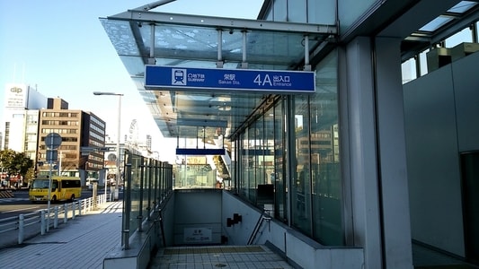 地下鉄　栄駅　4A番入口